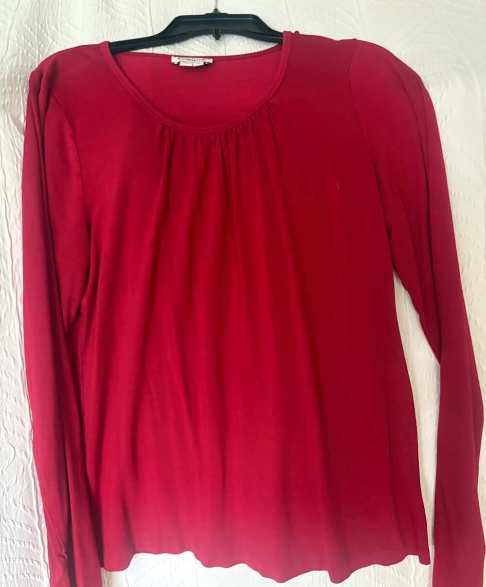 Chaus Long Sleeve Pleated Shirt Size L Red Crew Neck Top